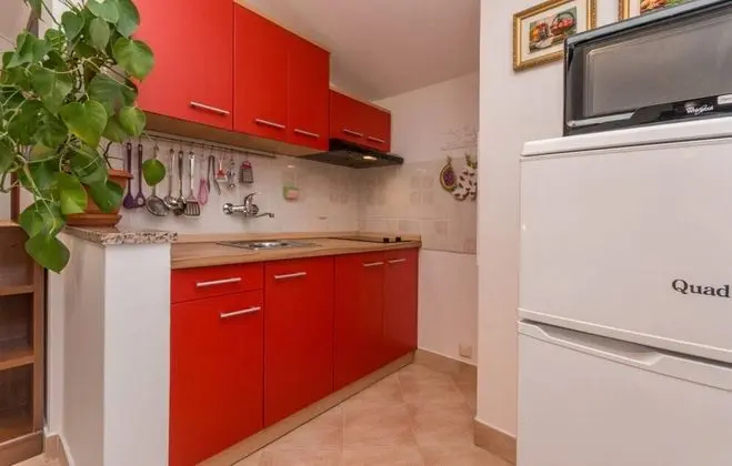 Apart Daire, 1 En Büyük (King) Boy Yatak ve Çekyat