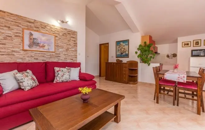 Apart Daire, 1 En Büyük (King) Boy Yatak ve Çekyat