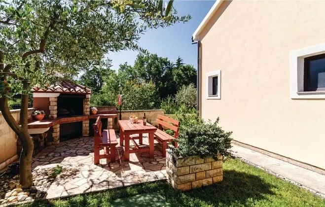 Apart Daire, 1 En Büyük (King) Boy Yatak ve Çekyat