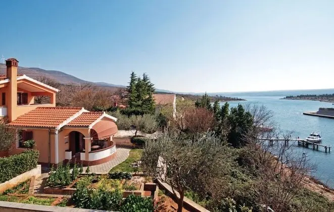 Apart Daire, 1 En Büyük (King) Boy Yatak ve Çekyat