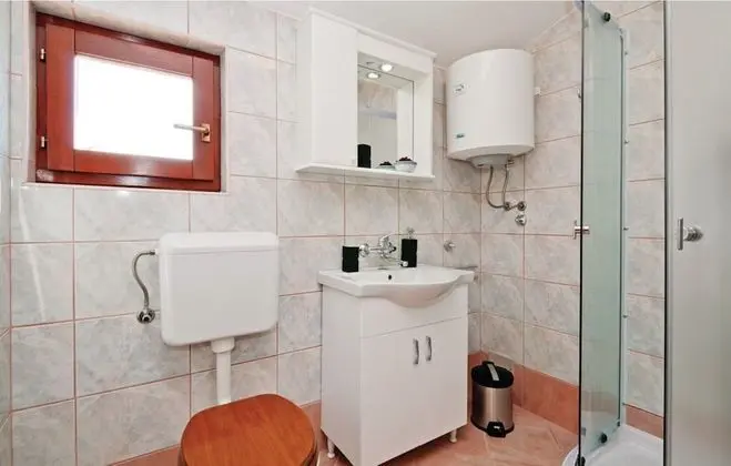 Apart Daire, 1 En Büyük (King) Boy Yatak ve Çekyat