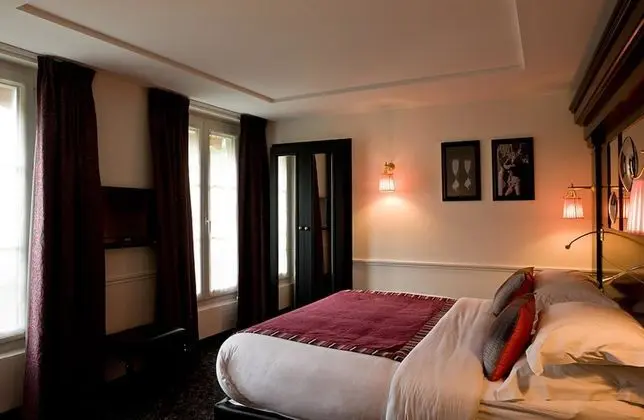 Deluxe Tek Büyük veya İki Ayrı Yataklı Oda
