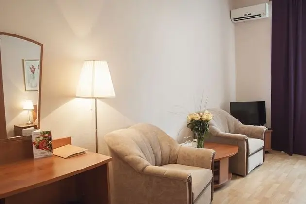 Comfort Tek Büyük veya İki Ayrı Yataklı Oda