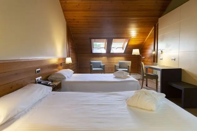 Tek Büyük veya İki Ayrı Yataklı Oda