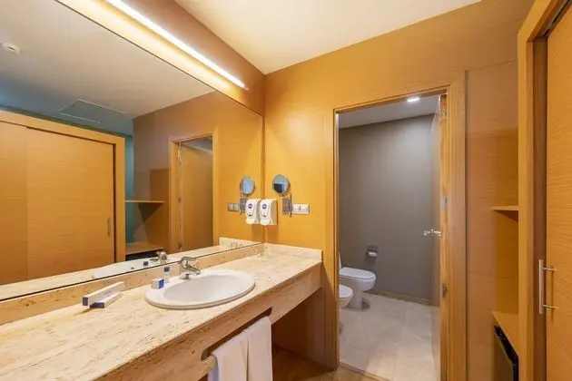 Tek Büyük veya İki Ayrı Yataklı Oda