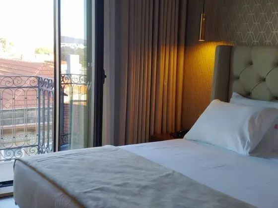 Tek Büyük Yataklı Oda, Balkon