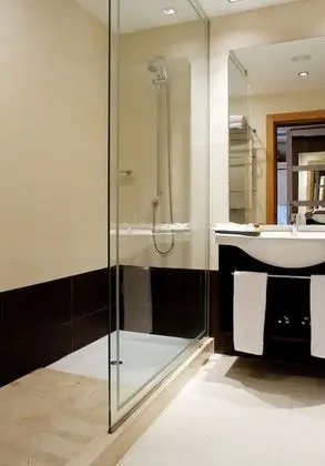 Tek Büyük Yataklı Oda (with SPA)