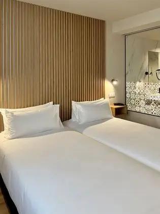 Standard Tek Büyük veya İki Ayrı Yataklı Oda