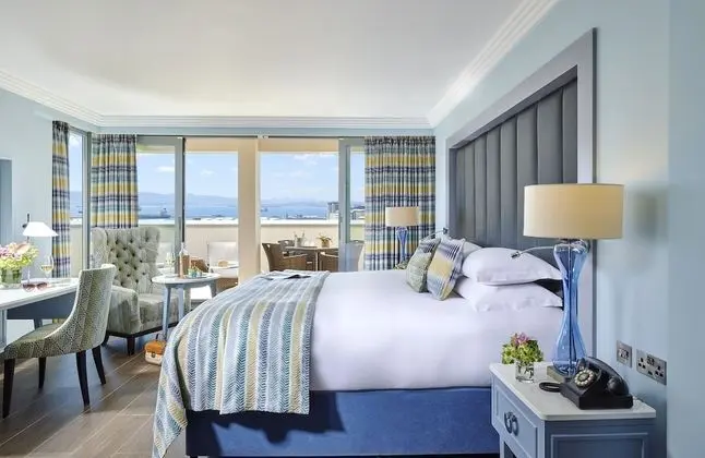 Executive Oda, Balkon