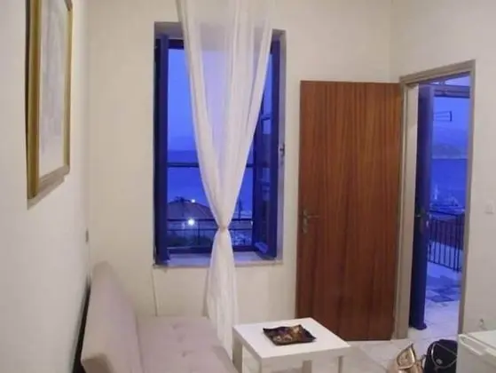 Exclusive Apart Daire, Deniz Manzaralı