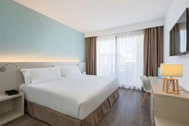 Family Oda (2x2 Interconecting Room)