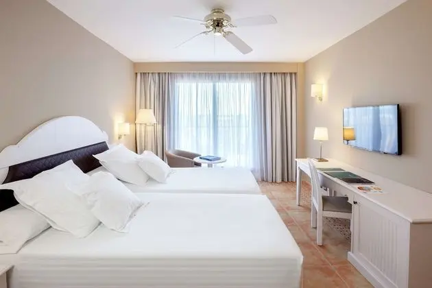 Superior Büyük Yataklı Tek Kişilik Oda