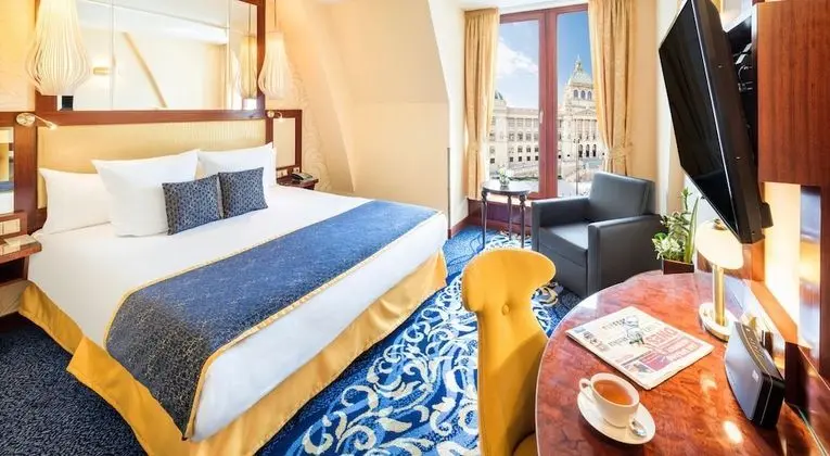 Deluxe Oda (with View, 2 adults + 1 child)