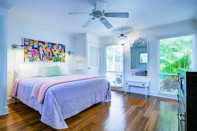 Ev (Ocean Beach Gleason Home)