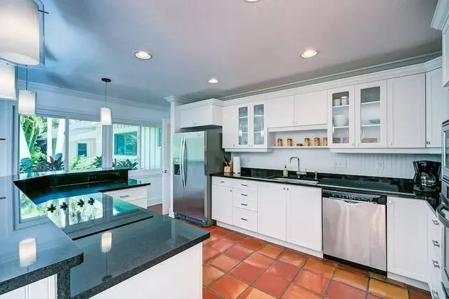 Ev (Ocean Beach Gleason Home)