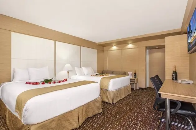 Standard Oda, 2 Büyük (Queen) Boy Yatak