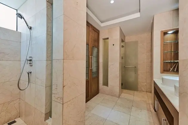 Villa, 4 Yatak Odası, Kısmi Deniz Manzarası
