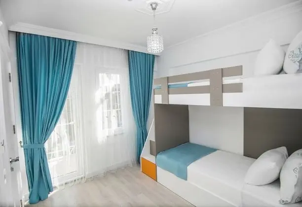 Standard Family Room With Bunk Bed