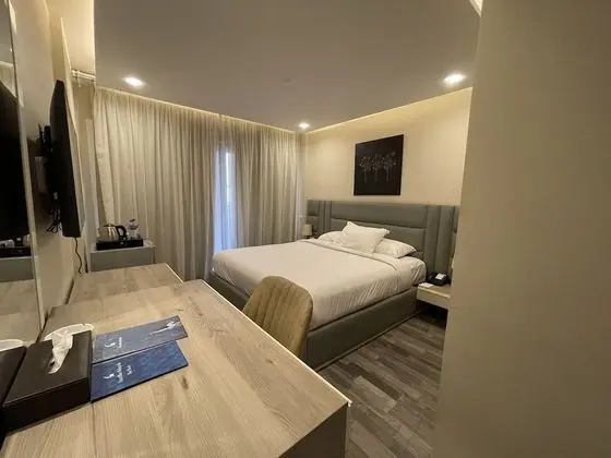 Standard Tek Büyük Yataklı Oda