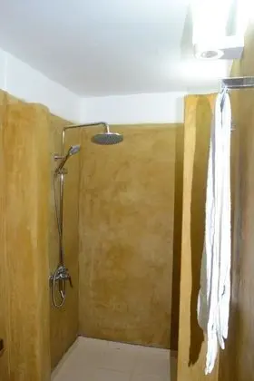 Basic Tek Büyük Yataklı Oda