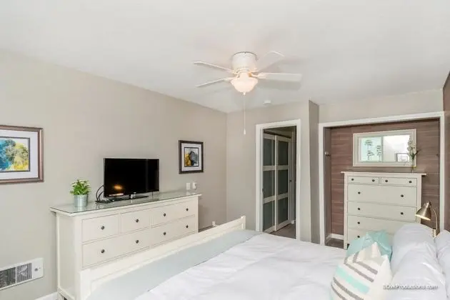 Ev, 1 En Büyük (King) Boy Yatak ve Çekyat (Ocean Breeze Retreat)