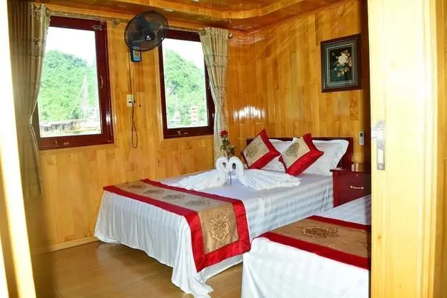 Deluxe Üç Kişilik Oda