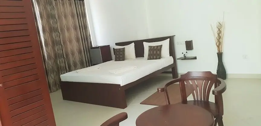 Luxury Tek Büyük Yataklı Oda