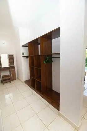 Deluxe Lower Double Villa Room with Bath