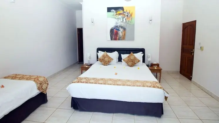 Deluxe Lower Double Villa Room with Bath