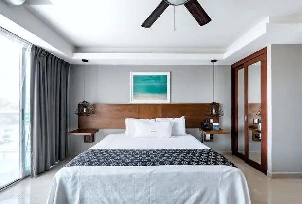 Standard Room, 1 king Bed Lagoon View
