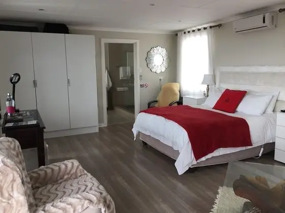 Honeymoon Tek Büyük Yataklı Oda