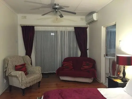 Luxury Tek Büyük Yataklı Oda