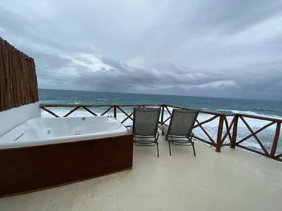 Suite Oceanfront King