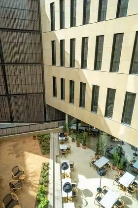 Superior Tek Büyük Yataklı Oda, Avlu Manzaralı