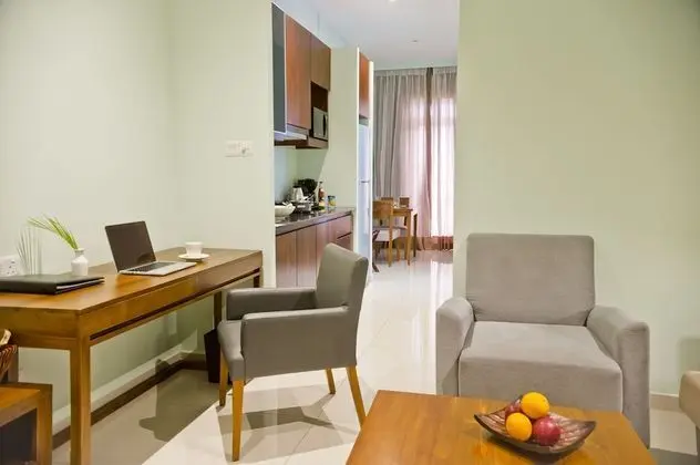 Deluxe Süit, 1 En Büyük (King) Boy Yatak, Balkon, Şehir Manzaralı