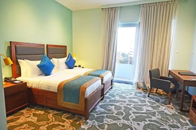 Deluxe Süit, 1 En Büyük (King) Boy Yatak, Balkon, Şehir Manzaralı