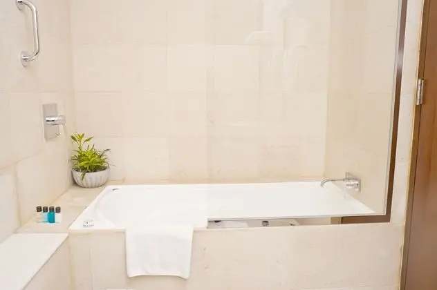 Exclusive Süit, 1 En Büyük (King) Boy Yatak, Balkon, Okyanusa Sıfır