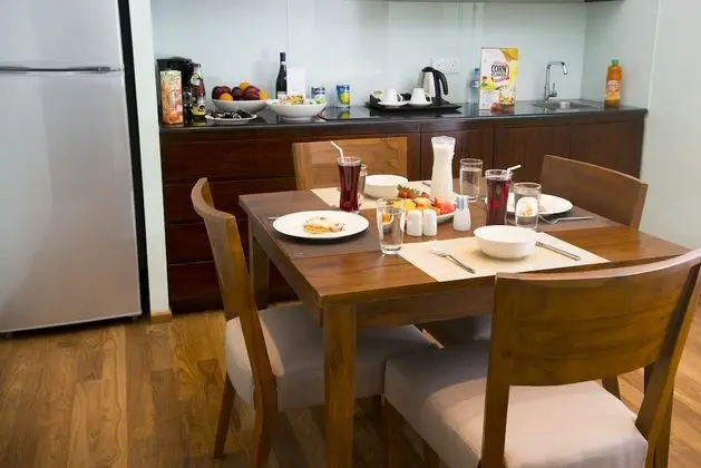 Superior Süit, 1 En Büyük (King) Boy Yatak, Balkon, Kısmi Deniz Manzarası