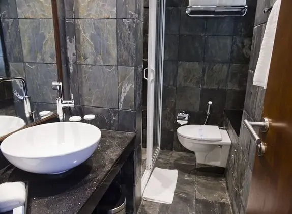 Superior Süit, 1 En Büyük (King) Boy Yatak, Balkon, Kısmi Deniz Manzarası