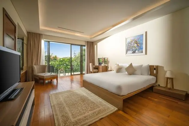 3BR Ocean Villa Close to the beach