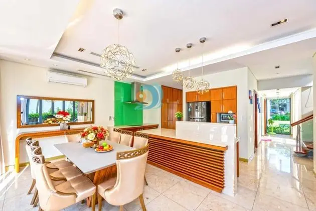 3BR Ocean Villa Close to the beach