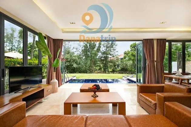 3BR Ocean Villa Close to the beach