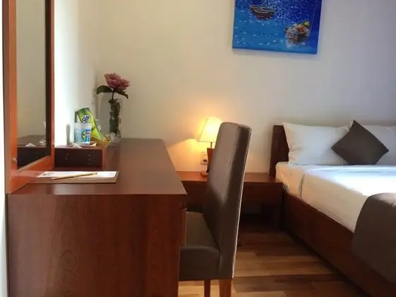 Studio Apartment - 1 Double Bed