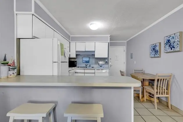 Comfort Daire, 2 Yatak Odası, Havuz Kullanımı, Okyanusa Sıfır