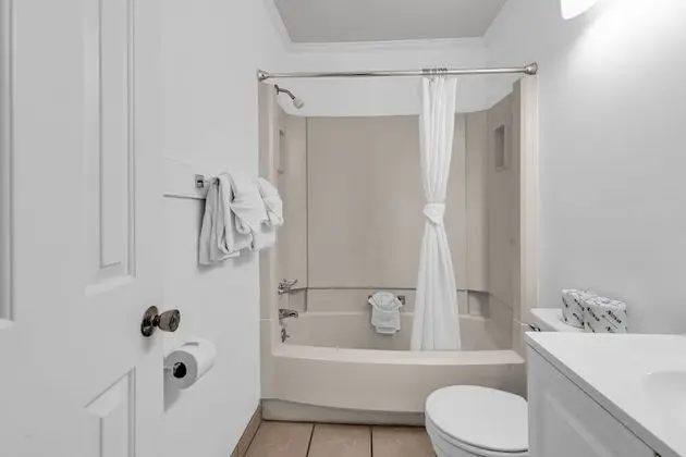 Comfort Daire, 2 Yatak Odası, Havuz Kullanımı, Okyanusa Sıfır