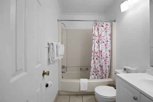 Comfort Daire, 2 Yatak Odası, Havuz Kullanımı, Okyanusa Sıfır
