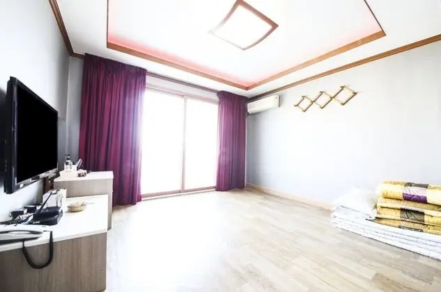 Oda (Korean style_Ondol)