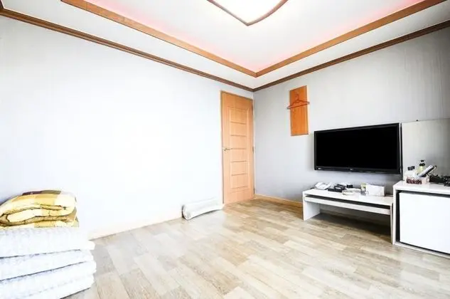 Oda (Korean style_Ondol)