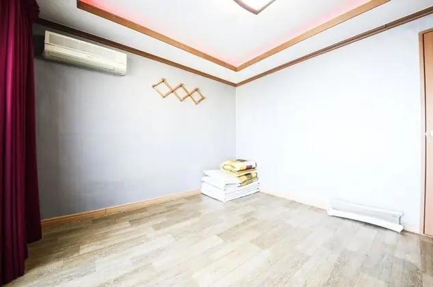 Oda (Korean style_Ondol)