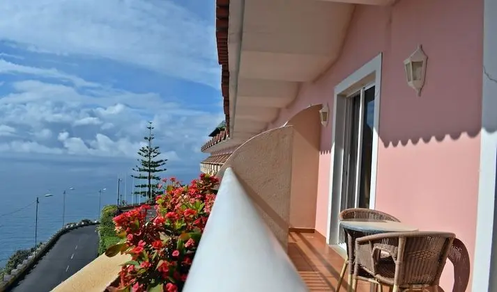 Tek Büyük Yataklı Oda, Balkon, Deniz Manzaralı